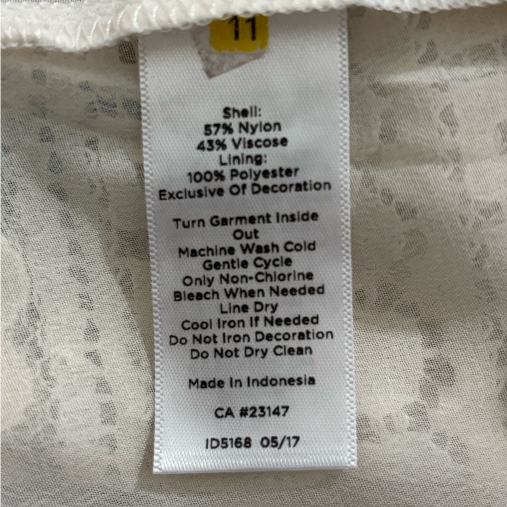 Talbots Cream Lace Top with Velvet Trim, size Large - Picture 4 of 7